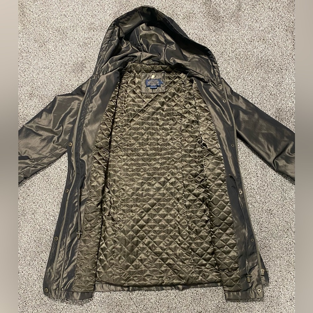 Pendleton Medium Women’s Rain Coat - image 3